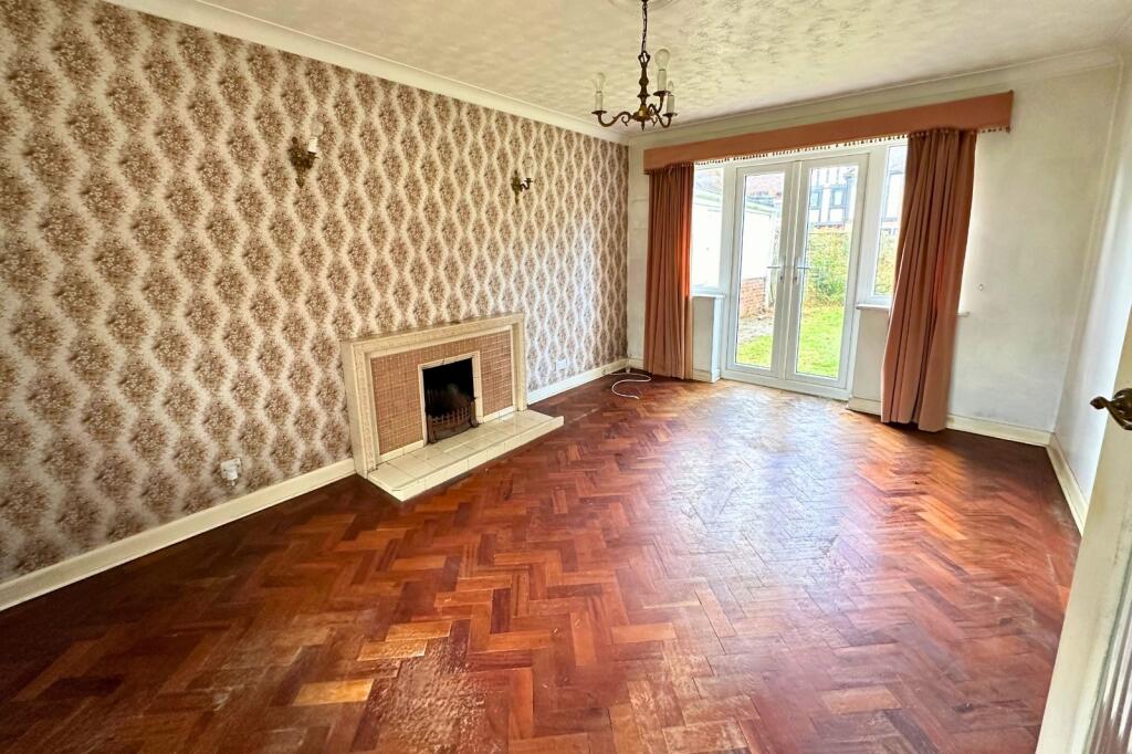 Ringwood Road, Walkford, Dorset. BH23 5RQ photo 2