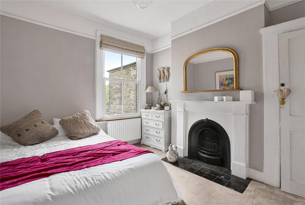 House in London - View 5