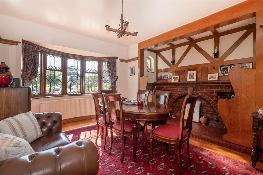 House in Kingston upon Thames - View 2