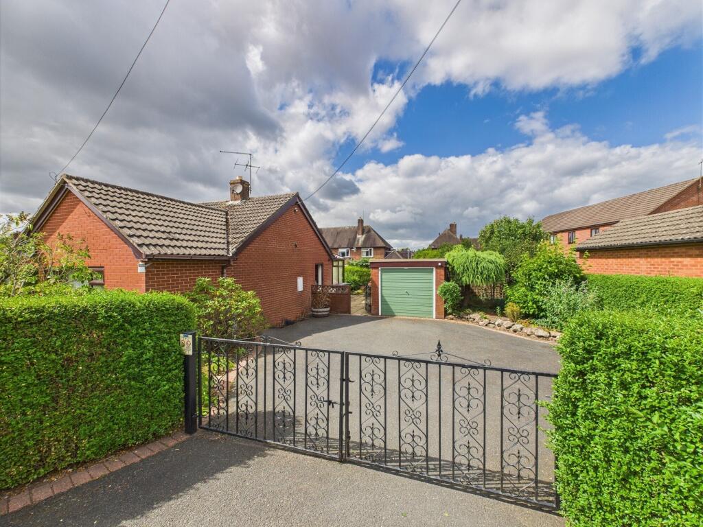 Quarry Bank Road, Market Drayton, Shropshire photo 2