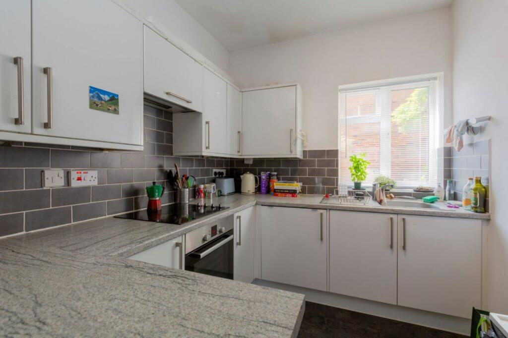 Apartment in Tonbridge - View 2