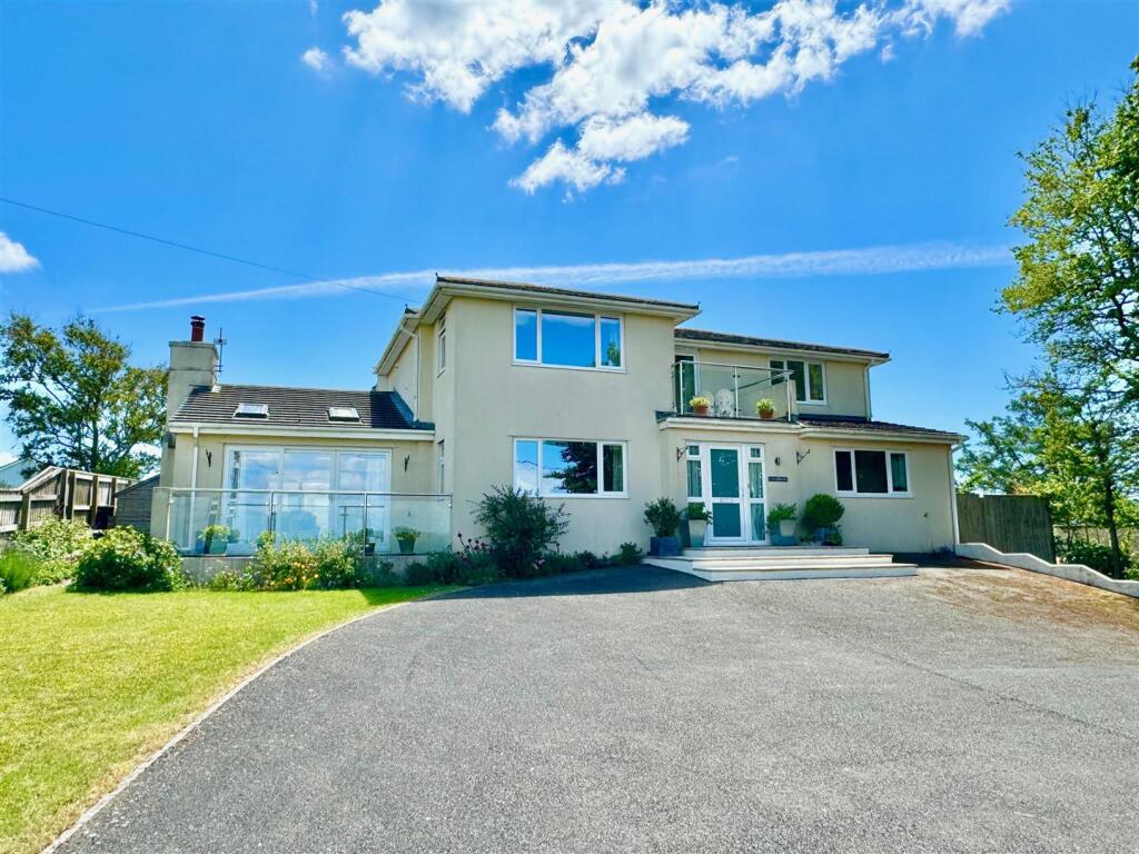 Main image of property: Heybrook Bay, Plymouth