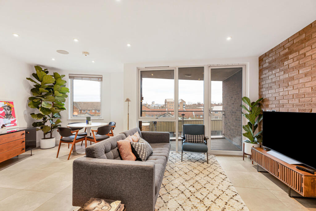 Main image of property: Wadeson Street, London, E2