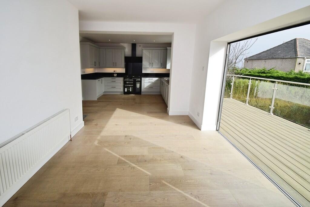 Moorview Drive, Wrose photo 4