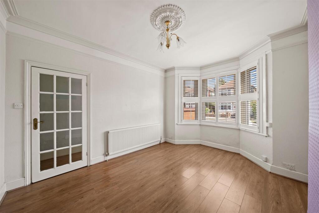 St. Albans Road, Kingston Upon Thames - More