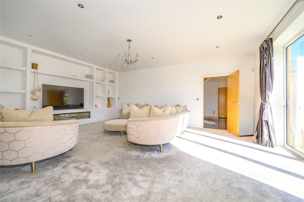 Additional image 5 of Broadway House, Wakefield Road, Drighlington, Bradford, West Yorkshire