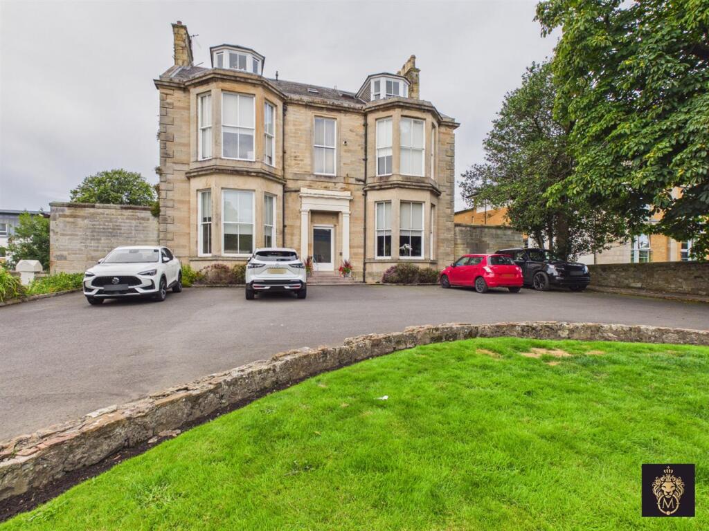 Apartment in Kilmarnock - View 2