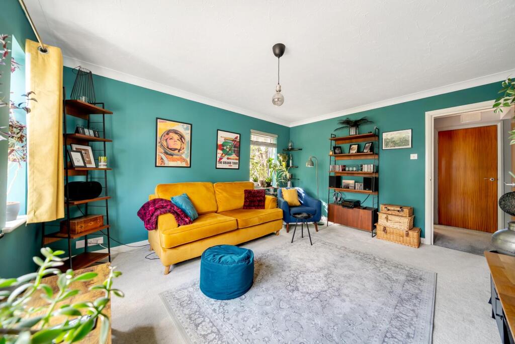Apartment in Dorchester - More