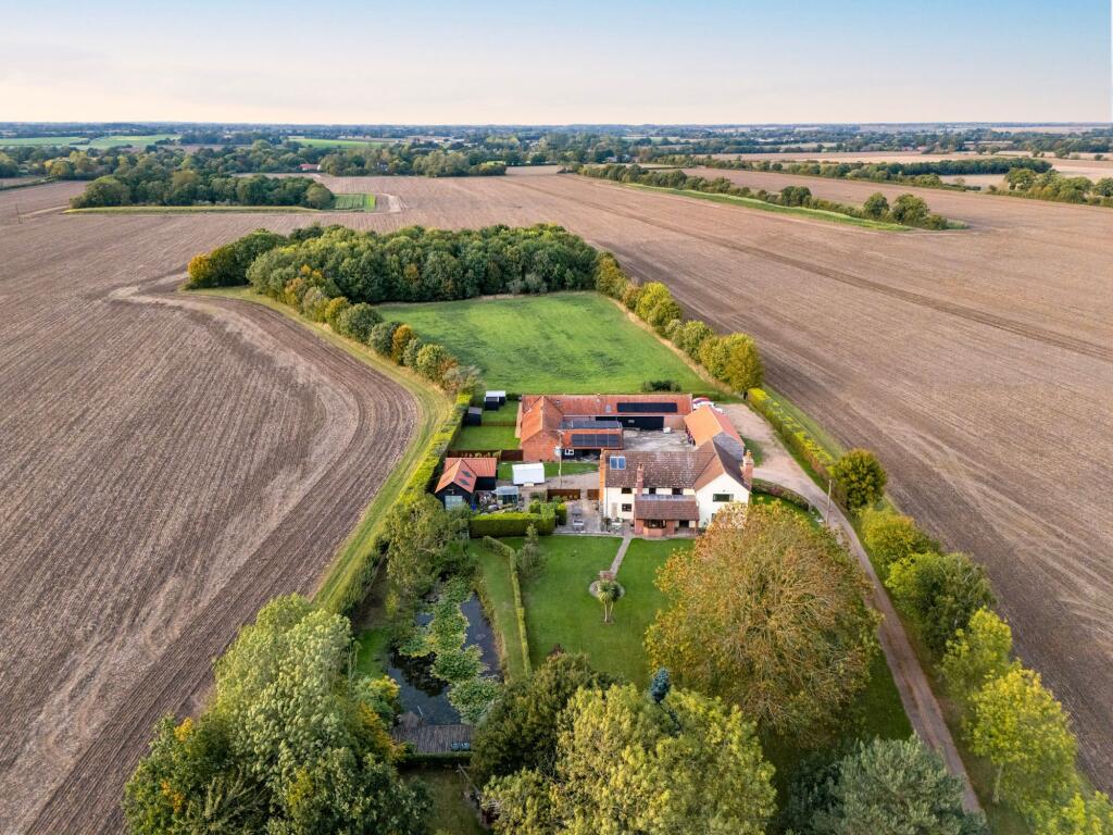 5-bed house on Mill Lane, Thorpe Abbotts, £1,100,000