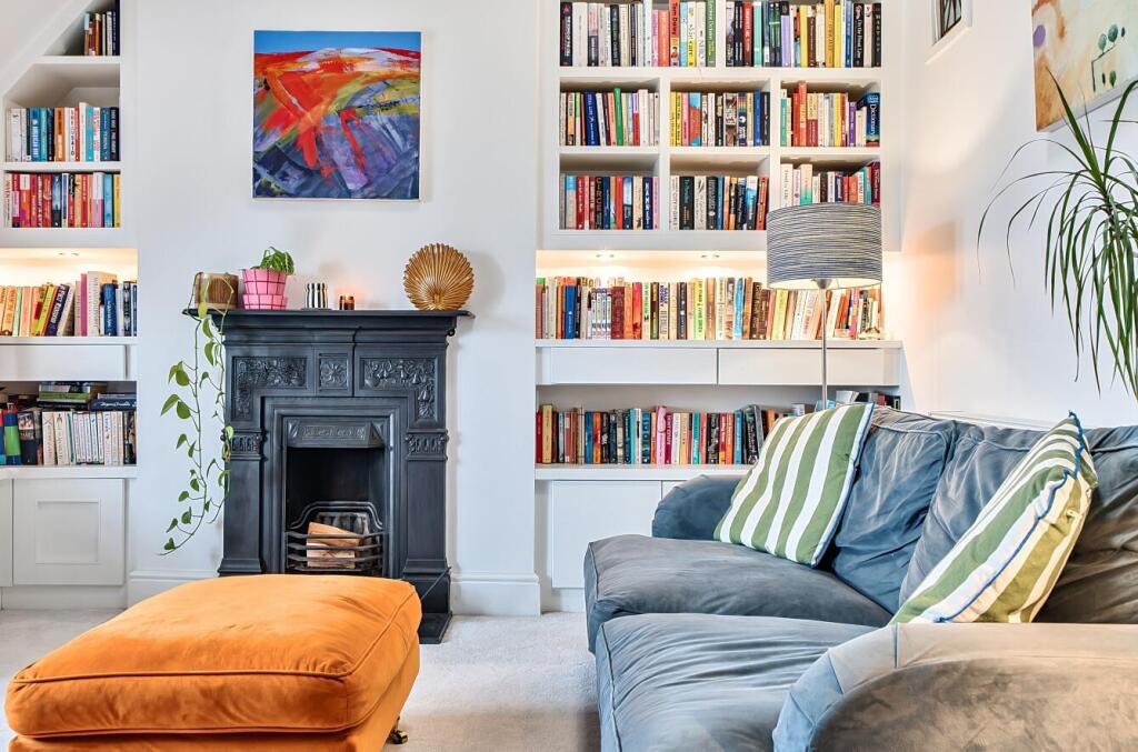 Apartment in Bristol, Westbury Park - View 3