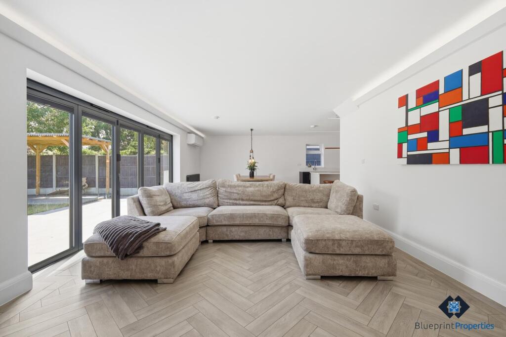 House in Brentwood, Essex - View 5