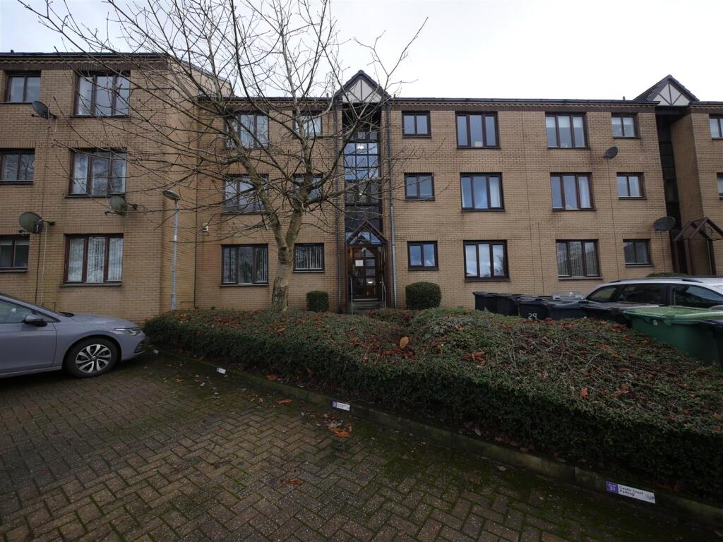 Main image of property: Castle Court, Kirkintilloch, Glasgow