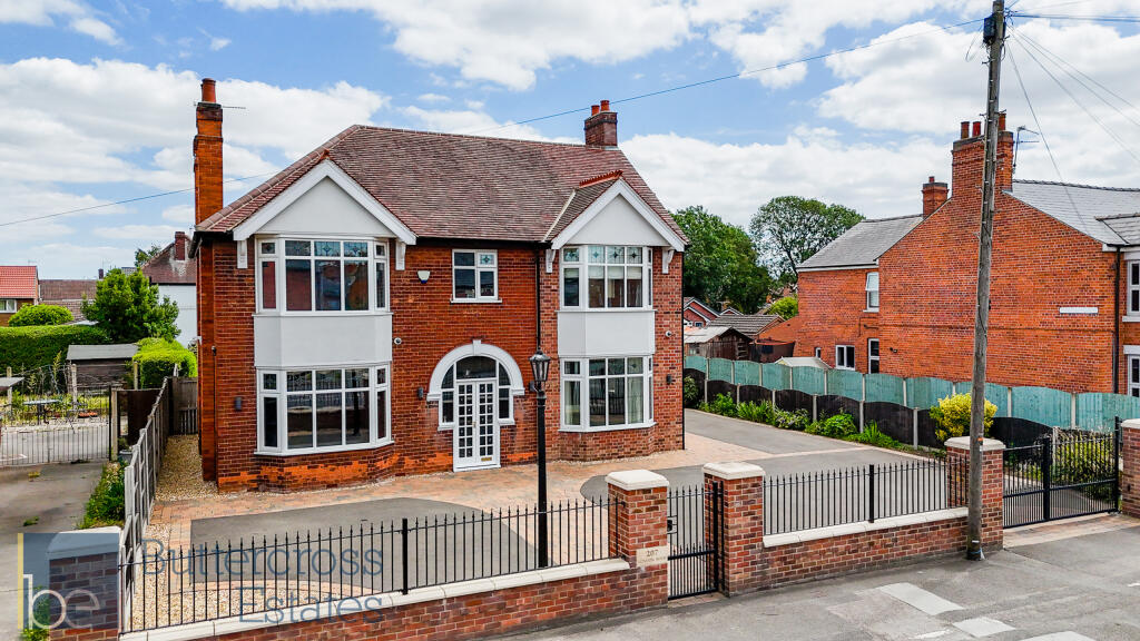 Main image of property: London Road, Balderton, NG24 3HB
