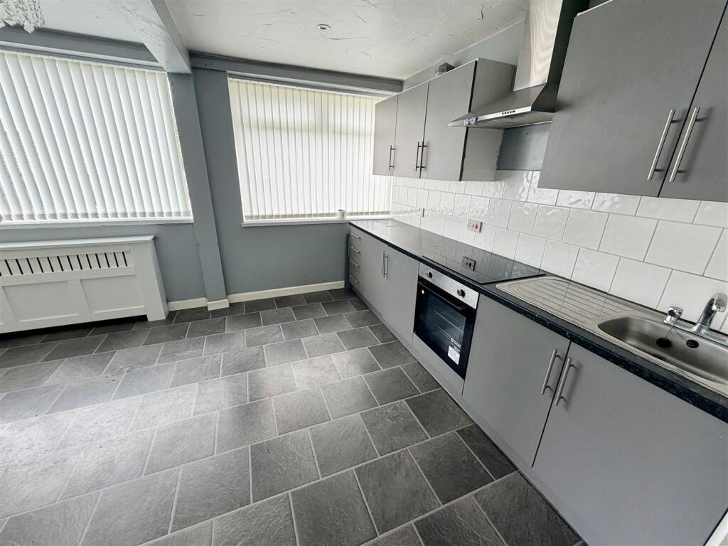 Lodge Close, Mancetter photo 4