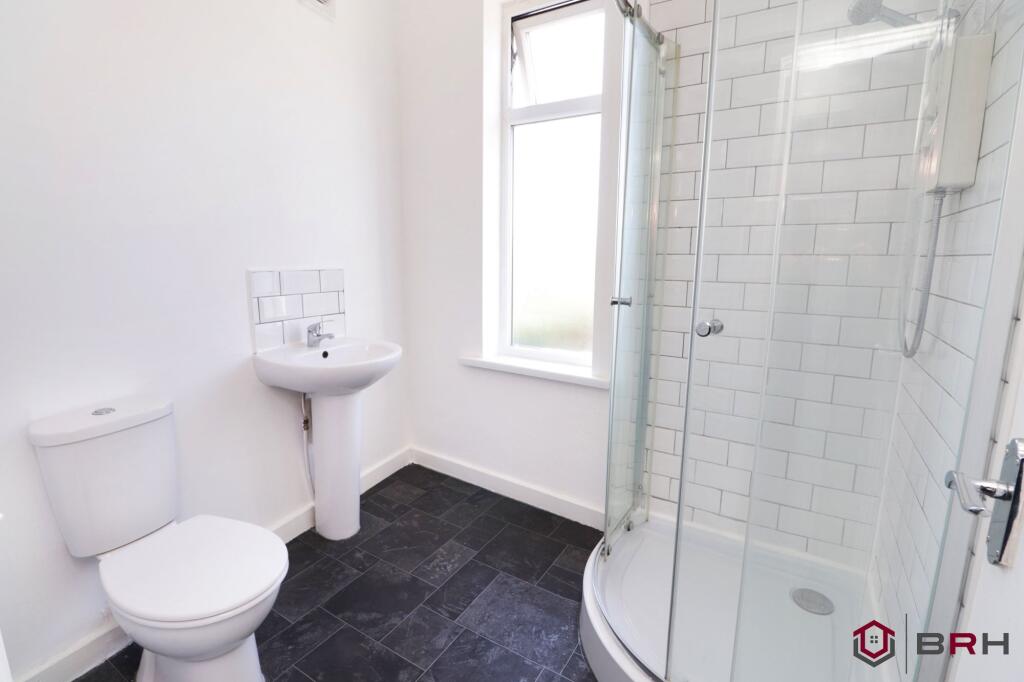 Apartment in Doncaster - View 4