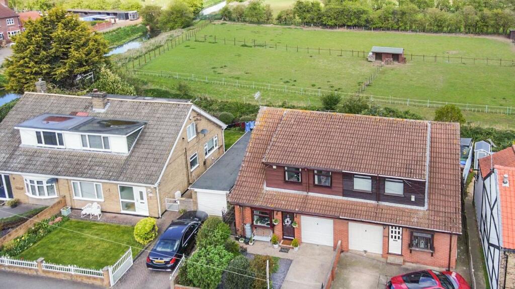 Main image of property: Dunswell Lane, Dunswell, Hull, HU6