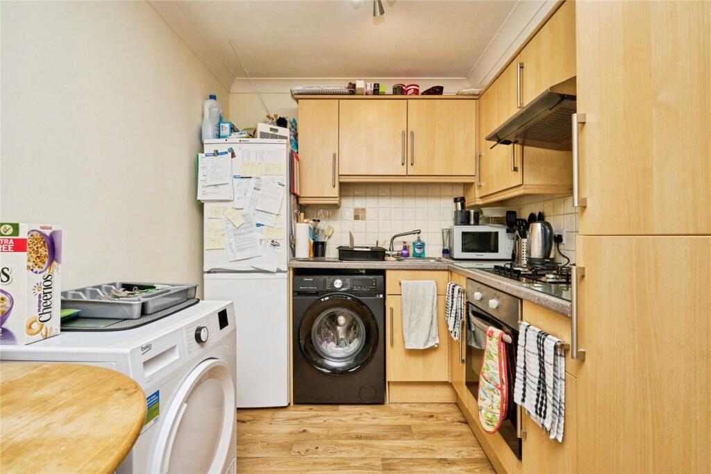 Apartment in Isle of Wight, Newport - View 5