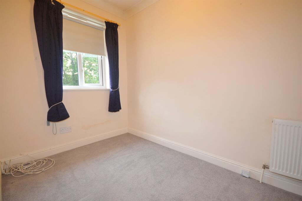 House in Worthing, Goring-by-Sea - More