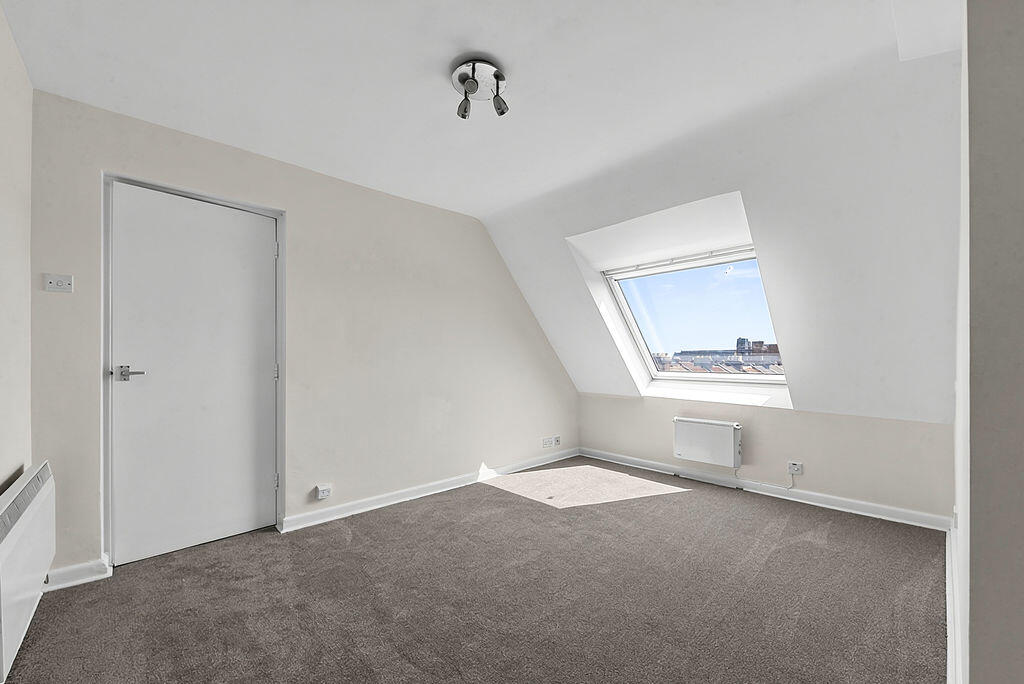 Apartment in Portsmouth - View 5
