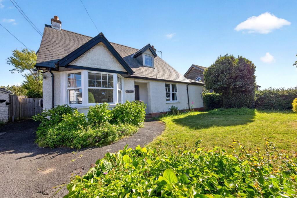 Main image of property: The Mall, Totland Bay, Isle of Wight, PO39