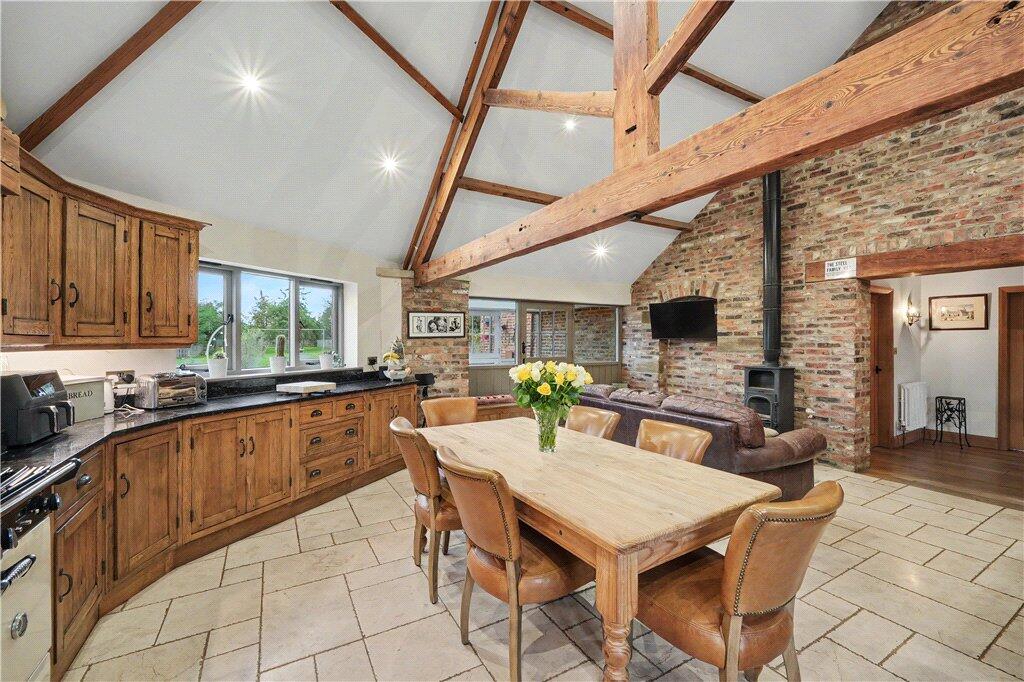 House in York - View 4