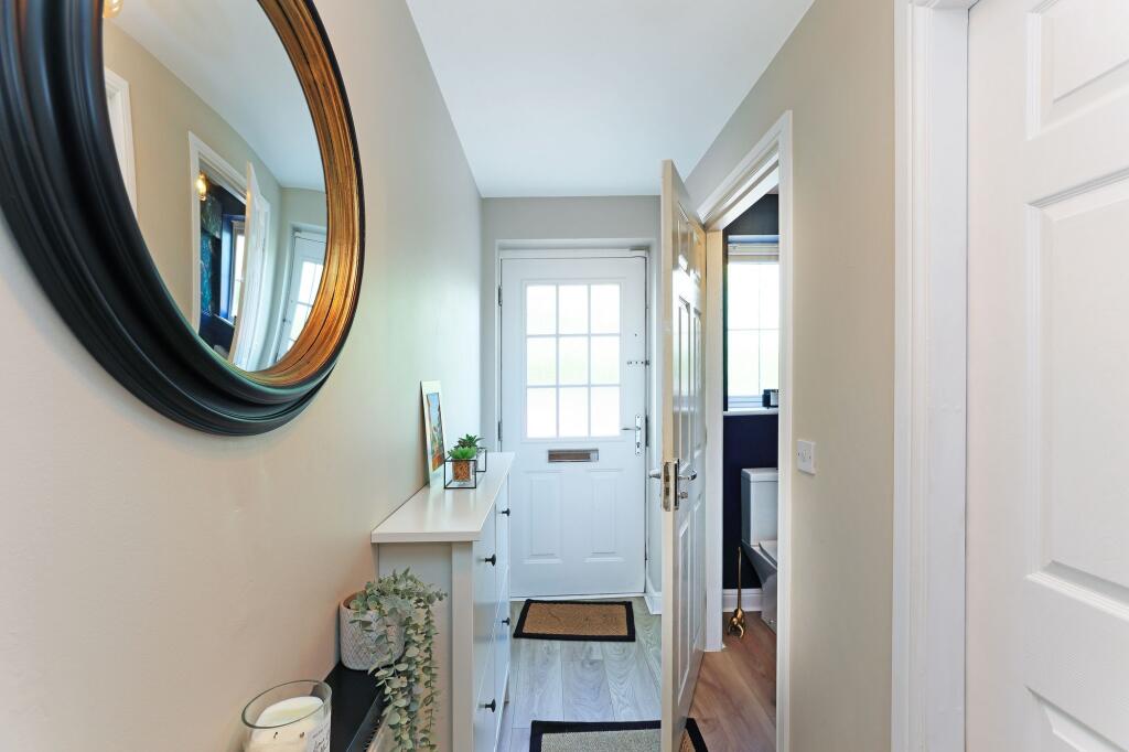 House in Wakefield, Coxley, Sitlington - View 5