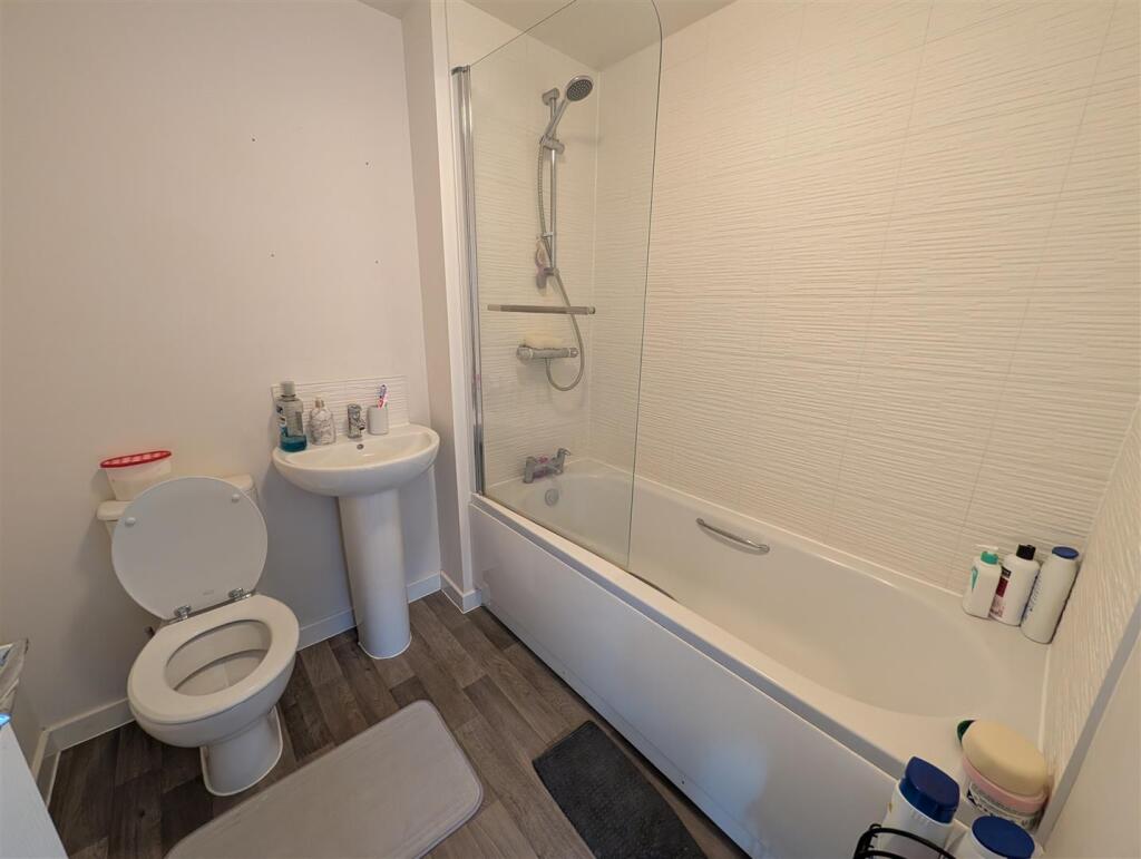 House in Bromyard, Porthouse Rise - View 6