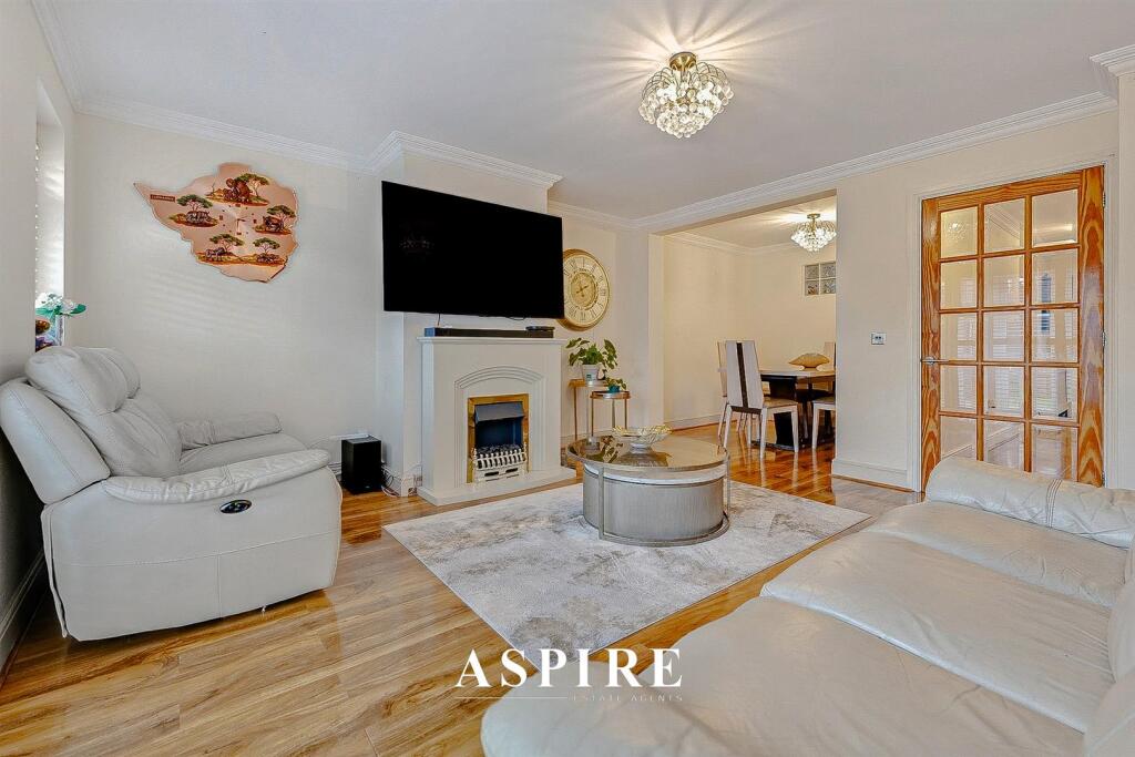 3-bed semi-detached on Chase Gardens, Westcliff-On-Sea, £500,000