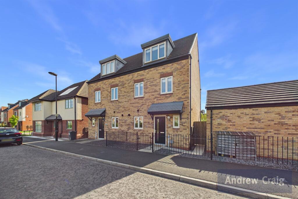 Main image of property: Brambling Place, Five Mile Park