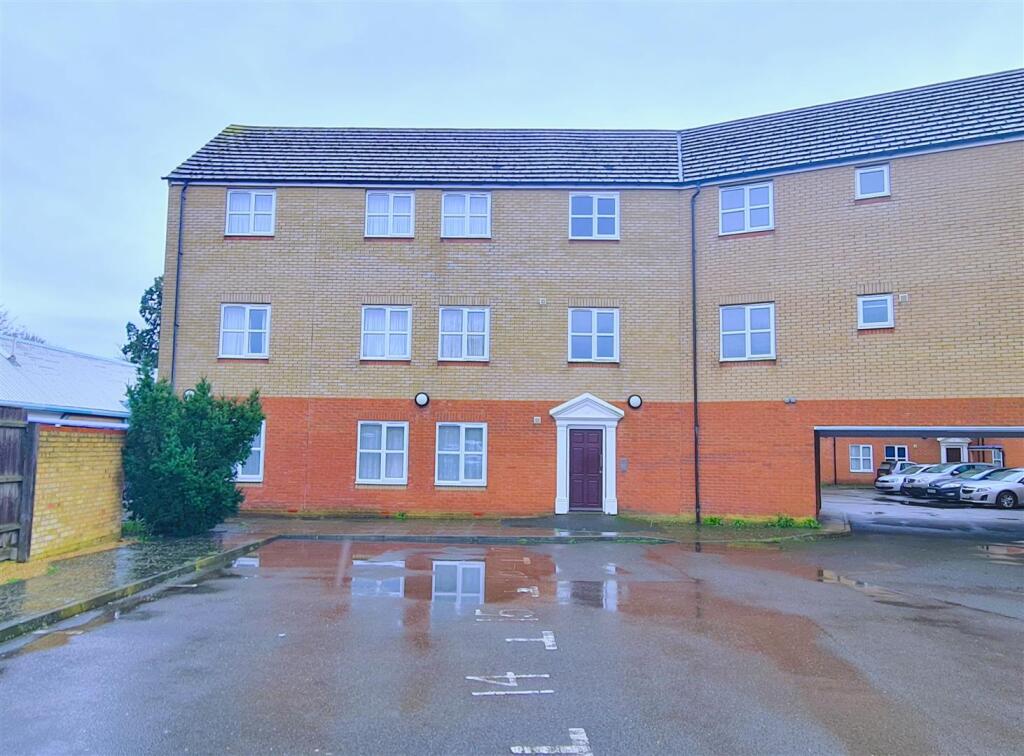 Main image of property: 14 Bentley House, Abbeygate Court, March