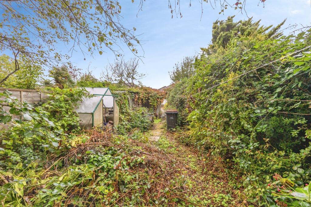 House in Portsmouth - View 3