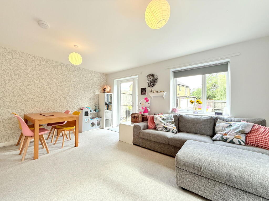 House in Solihull, West Midlands - View 2