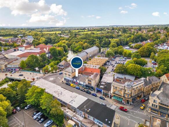 7 The Bridge, Chippenham, Wiltshire, SN15 1HA | Fr