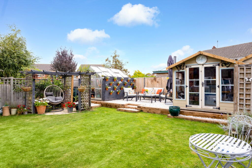 House in Gloucester - View 3