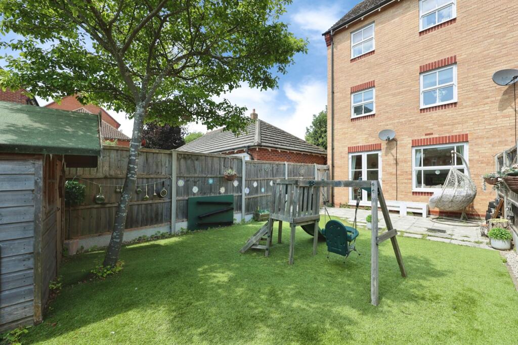 Thyme Walk, Witham St. Hughs, Lincoln, Lincolnshire, LN6 9JH photo 4