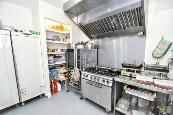 Kitchen (2)