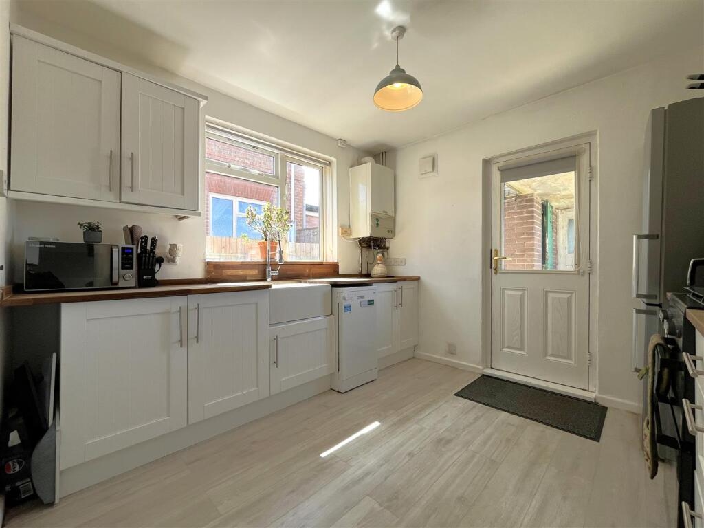 House in Weymouth, Southlands - View 3