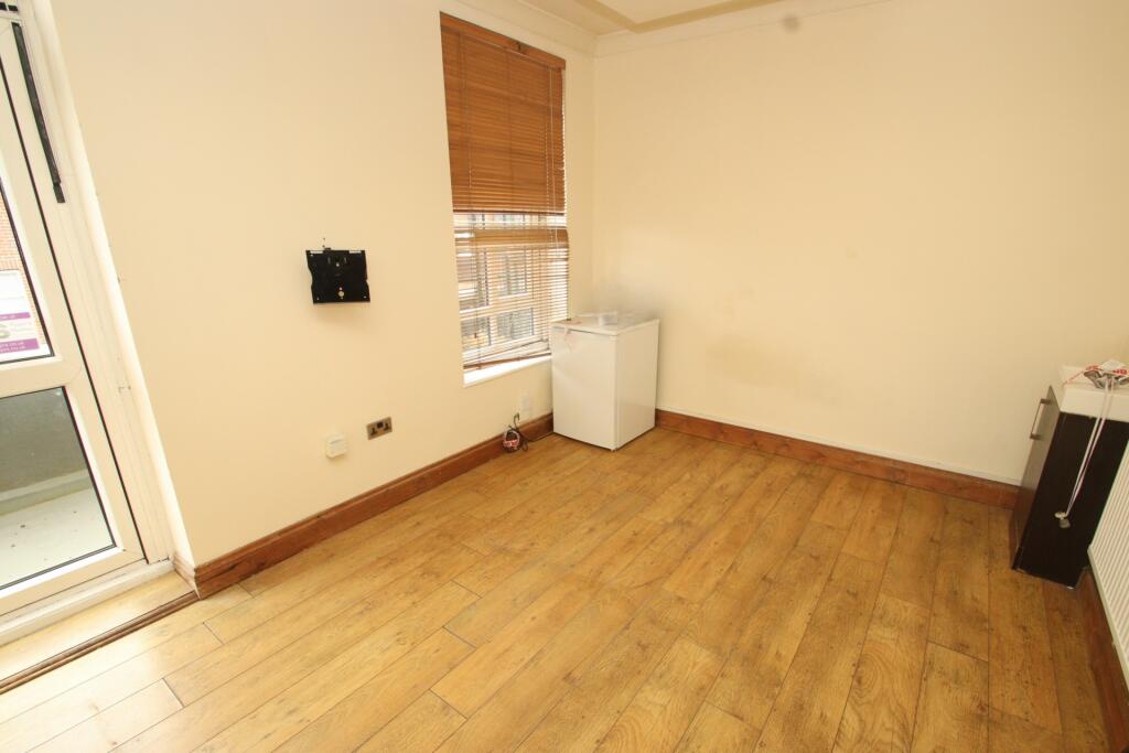 Apartment in London, Poverest, St Mary Cray - View 5