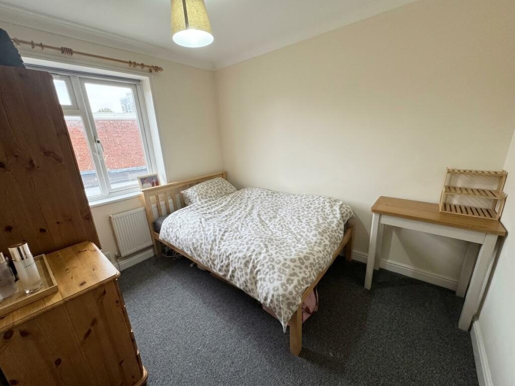 House in Portsmouth - More
