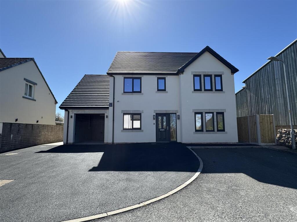 Main image of property: 6 Joiners Close, Penrith, CA11