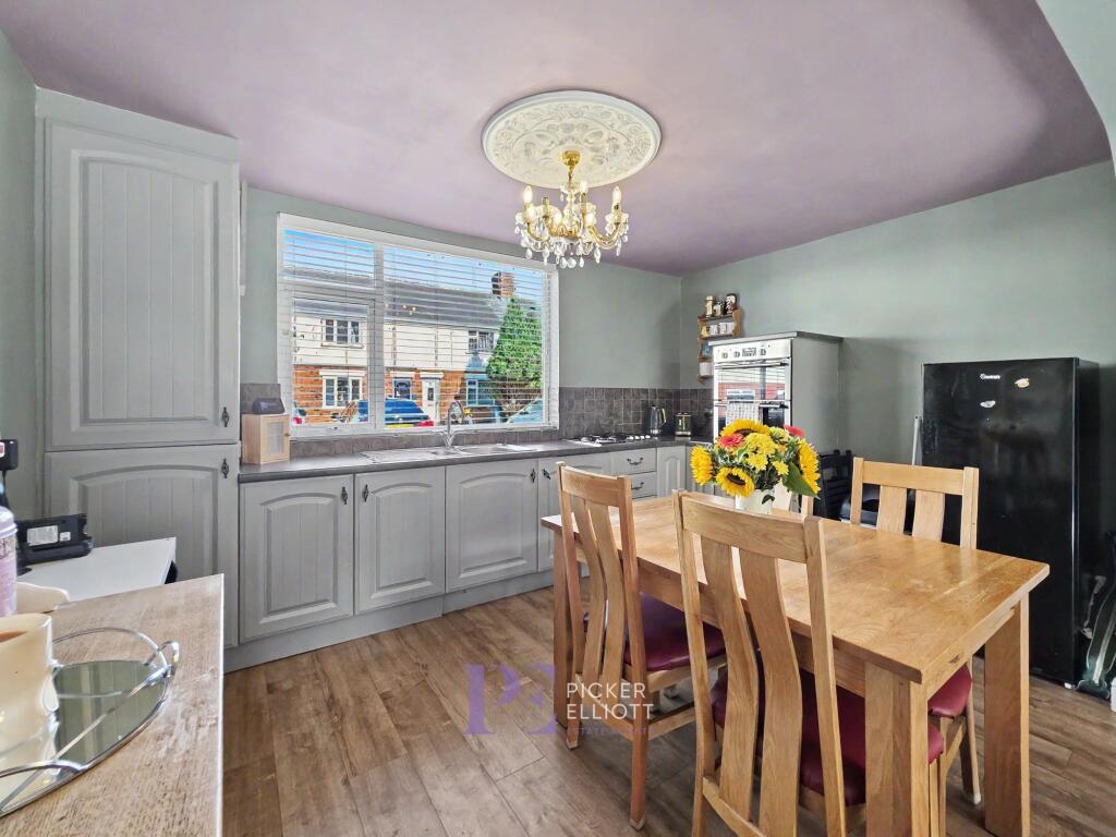 House in Hinckley and Bosworth, Leicestershire - More