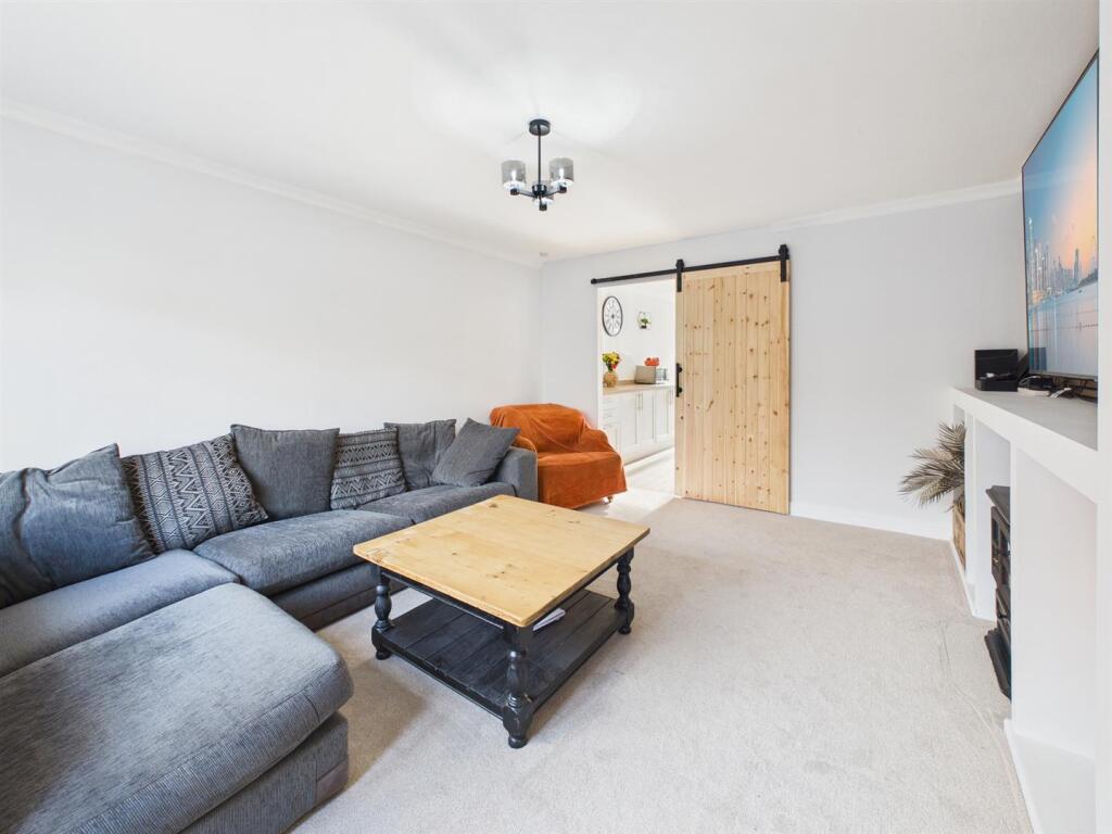 House in Reading - View 4
