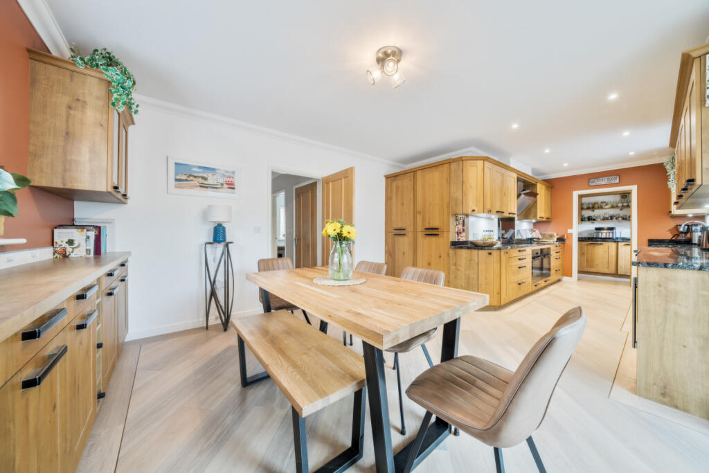 House in Dartford - View 3
