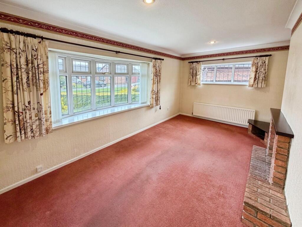 Eagle Lane, Little Sutton photo 3