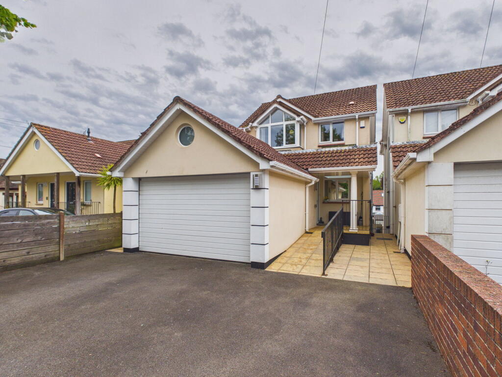 Main image of property: Southfield Avenue, Preston, Paignton