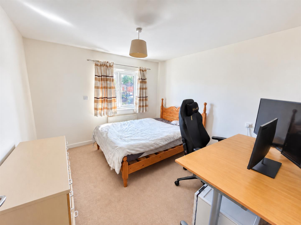 House in Bridgwater, West Bridgwater, Durleigh & Haygrove, Somerset - More