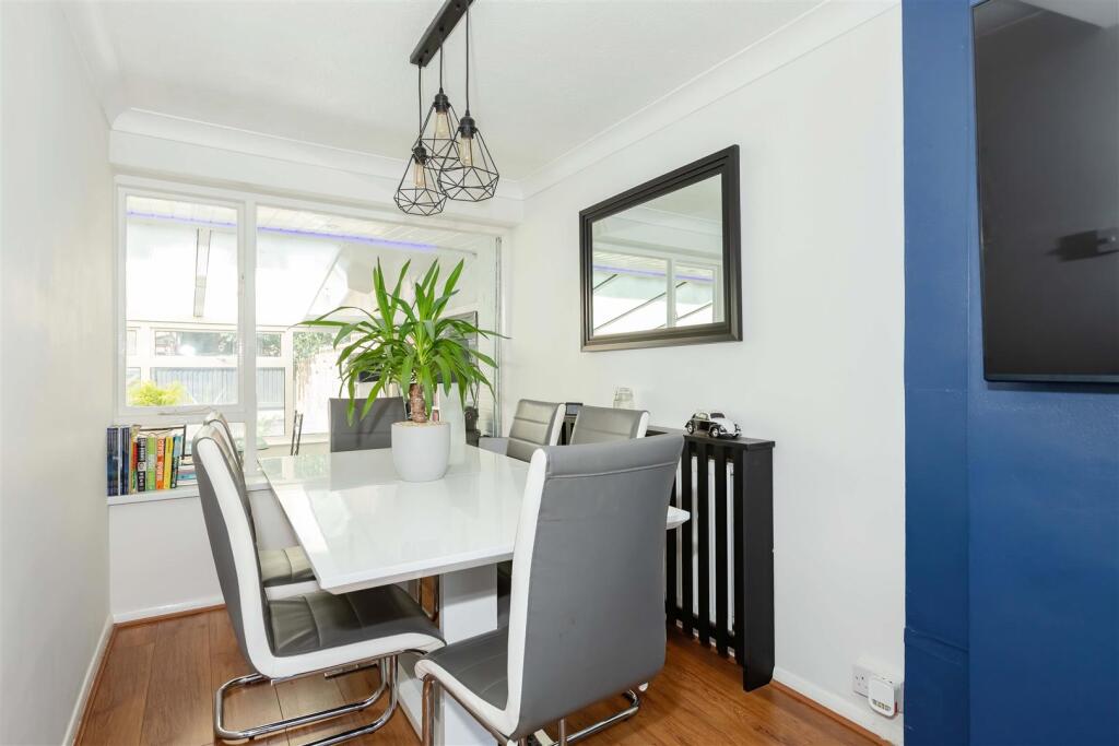 House in Worthing, West Sussex - View 5