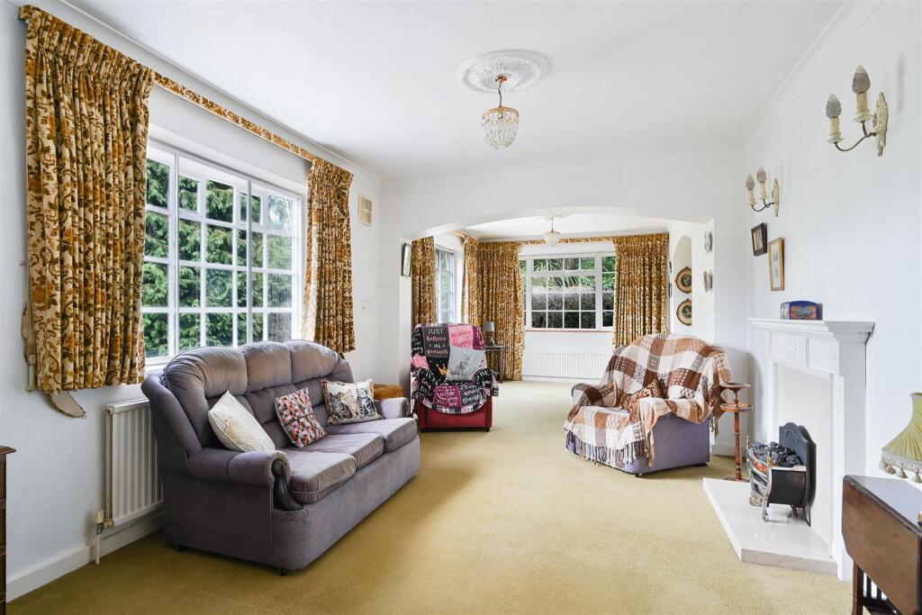 House in Croydon - View 5