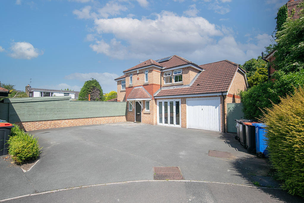 Main image of property: A MUST VIEW PROPERTY - Towbreck Gardens, Poulton-Le-Fylde, FY6 8FF