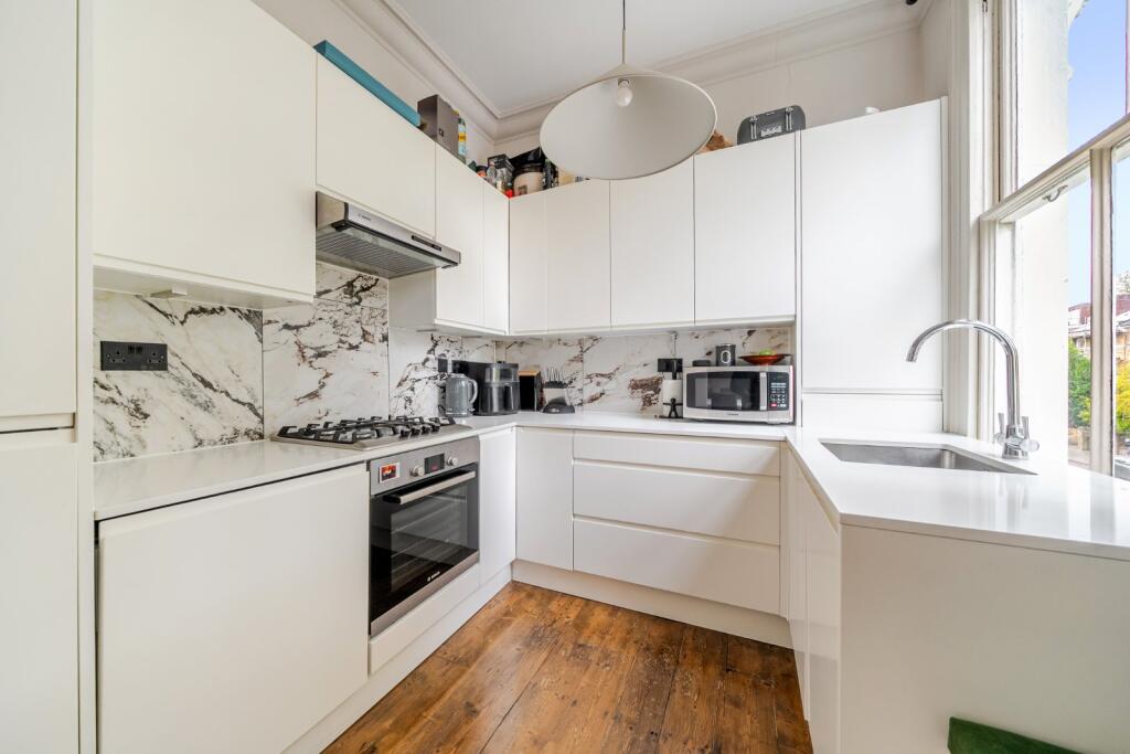 Parkhill Road, Belsize Park, London, NW3 photo 3